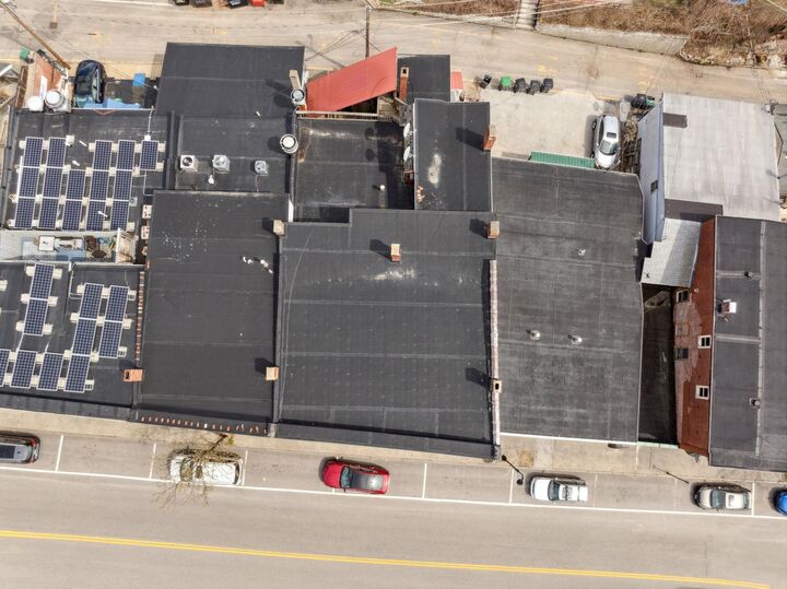 Property Photo:  131 135 Main Street  NH 03275 