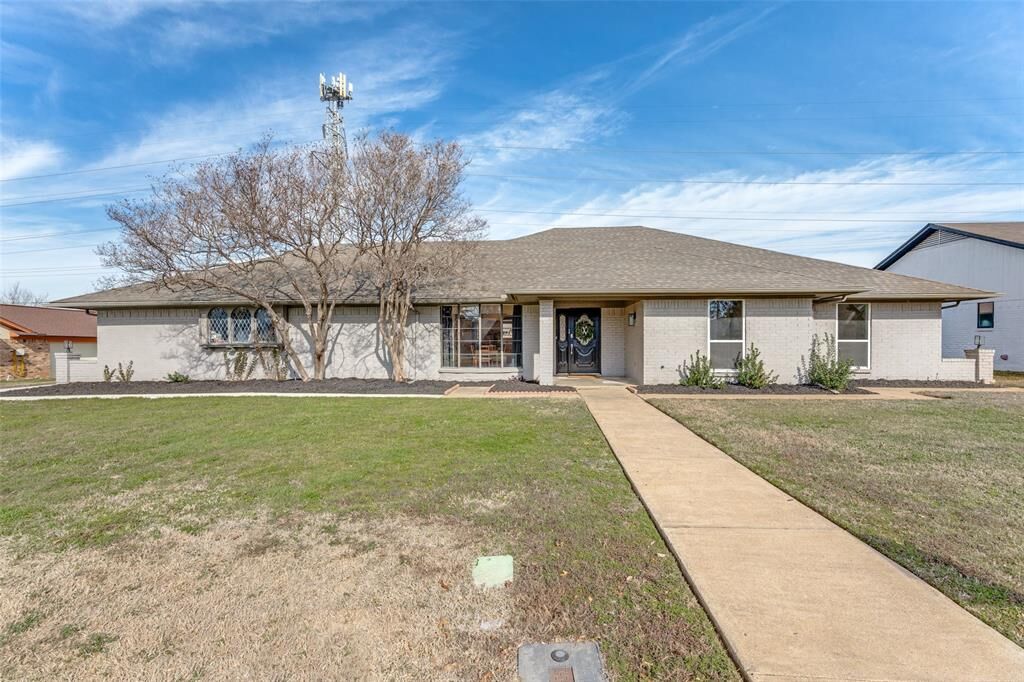 Property Photo:  6525 Briley Drive  TX 76180 