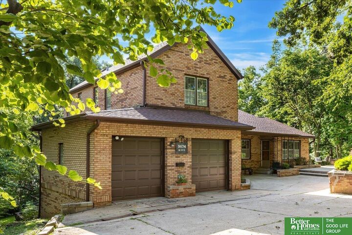 Property Photo:  9674 N 30 Street  NE 68112 