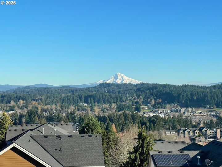 Property Photo:  12674 SE Meadehill Ave  OR 97086 