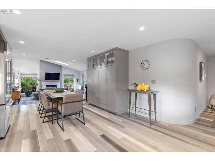 Property Photo:  240 Greenridge Dr  OR 97035 