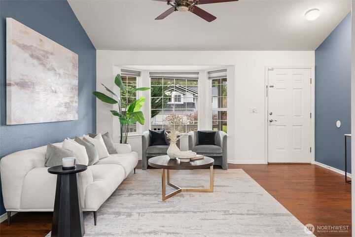 Property Photo:  5521  209th Street E  WA 98387 