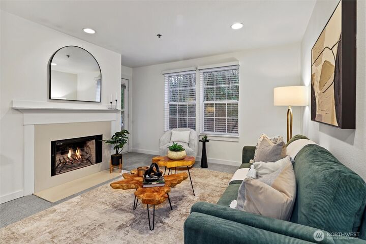 Property Photo:  2740  118th Avenue SE 202  WA 98005 