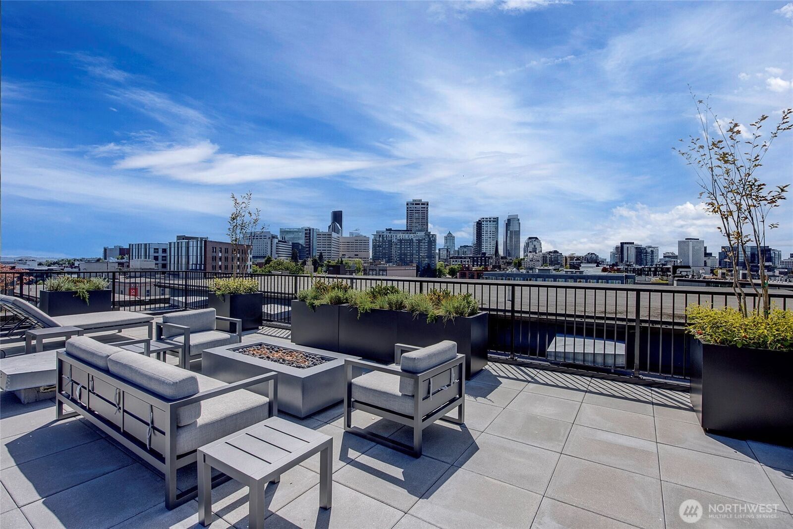 Property Photo:  1414  12th Avenue 301  WA 98122 