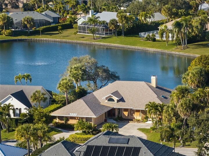 Property Photo:  72 Cache Cay Drive  FL 32963 