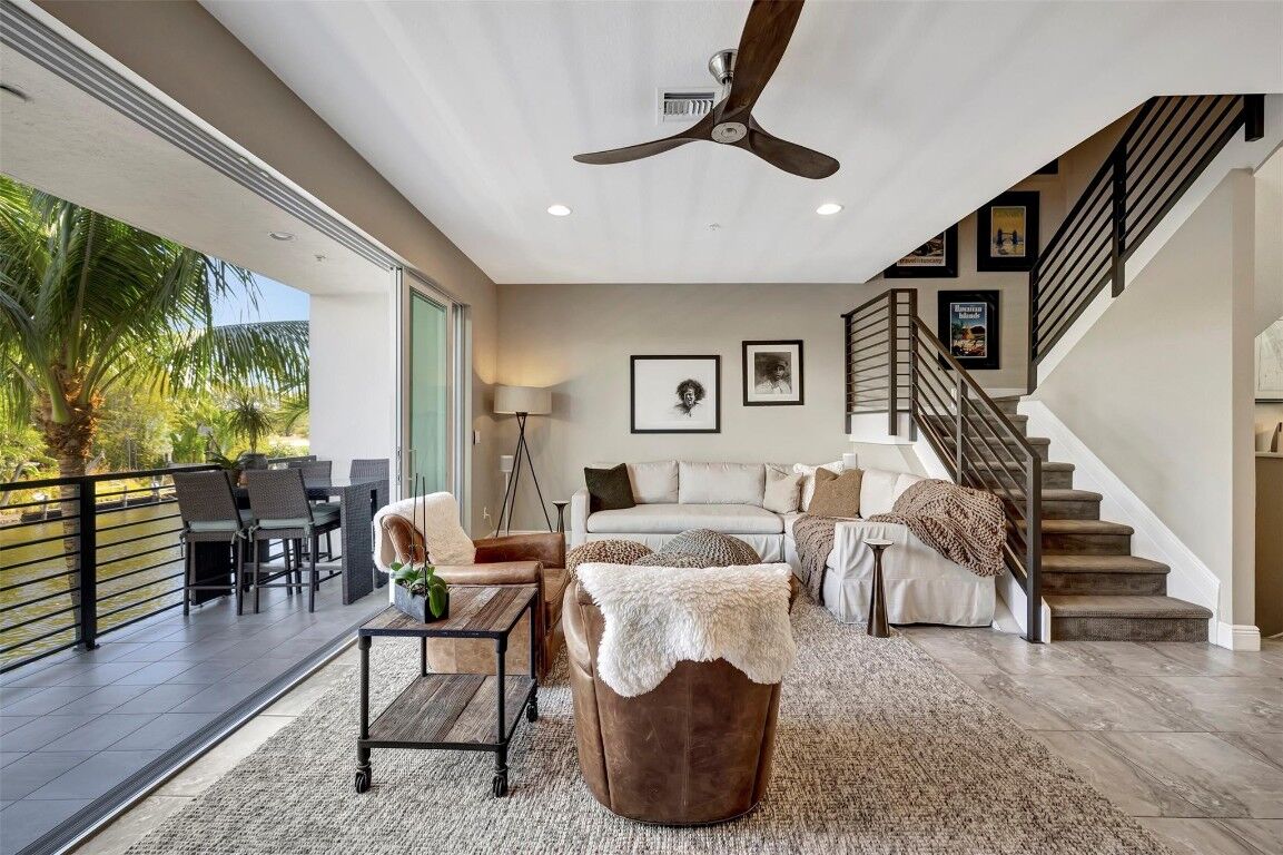 Property Photo:  2900 NE 12th Terrace 28  FL 33334 