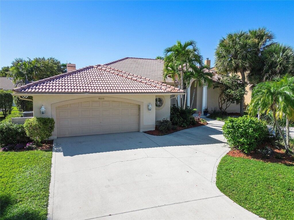 Property Photo:  8214 NW 41st Street  FL 33065 
