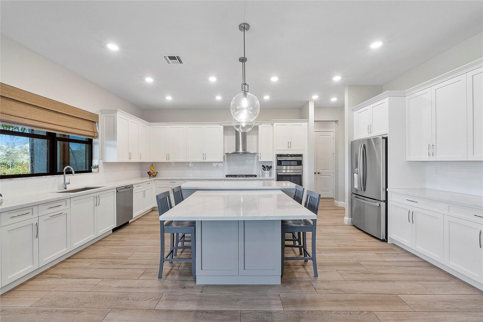 Property Photo:  12795 Bayside Court  FL 33076 