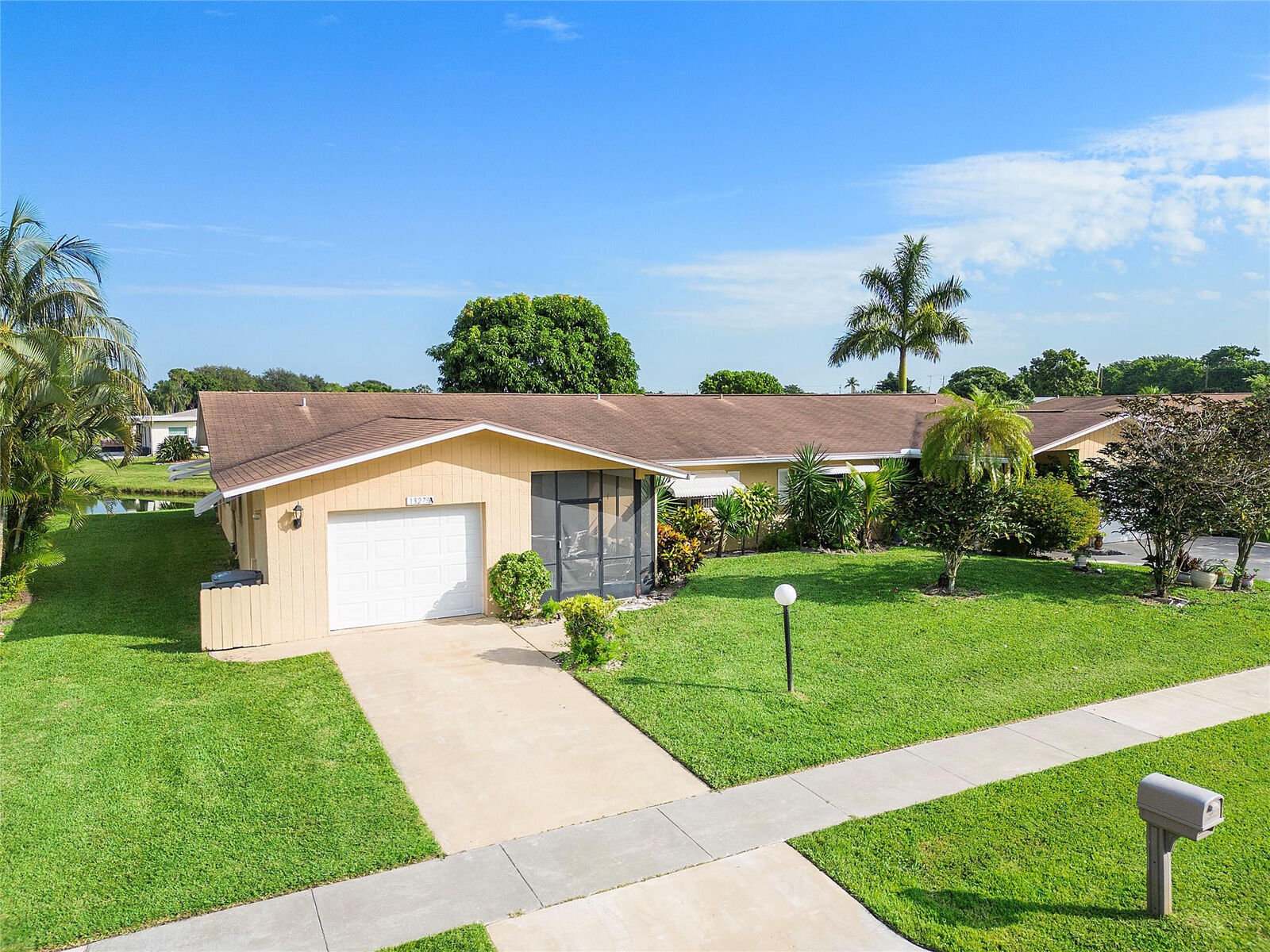 Property Photo:  13279 Via Vesta  FL 33484 