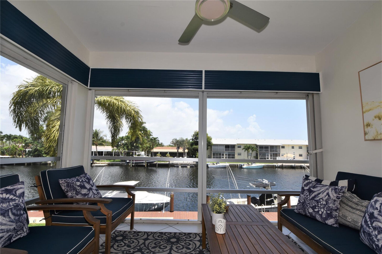 Property Photo:  934 SE 9th Avenue 11  FL 33060 