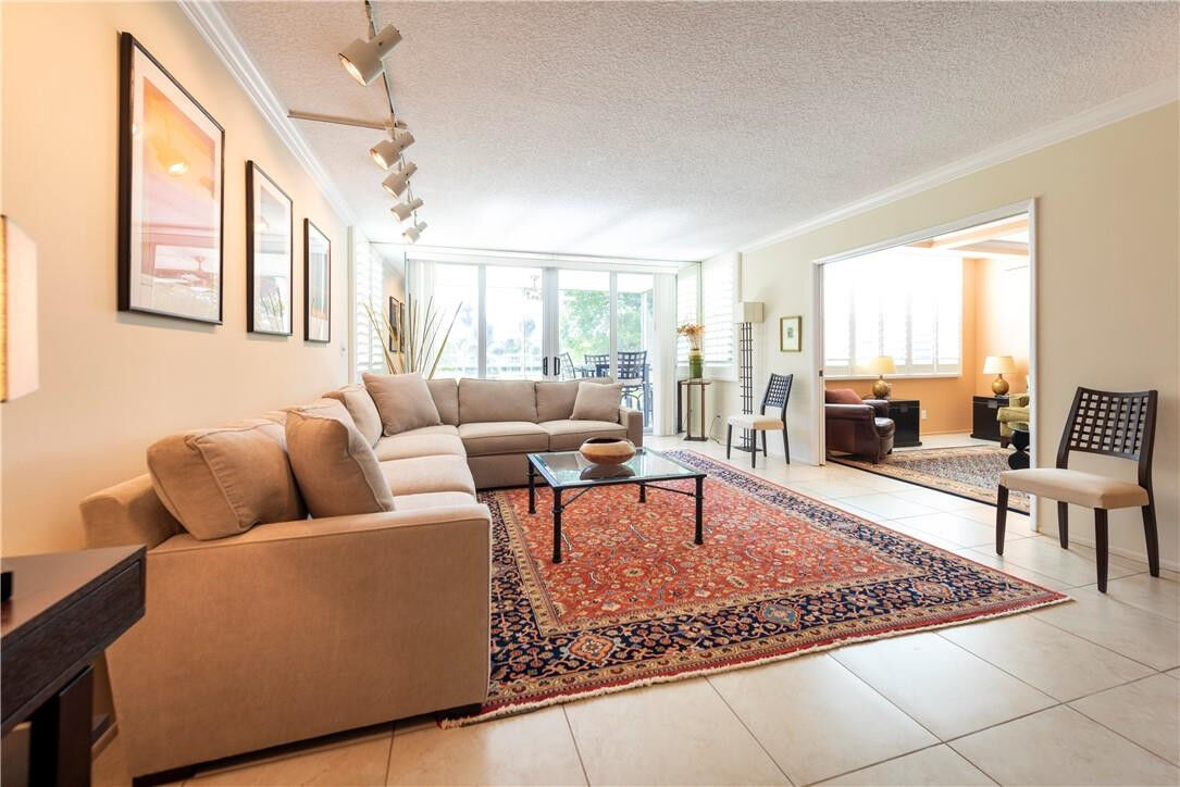 Property Photo:  804 Cypress Grove Lane 207  FL 33069 