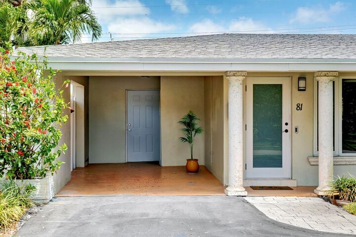 Property Photo:  81 NW 37th Street  FL 33309 