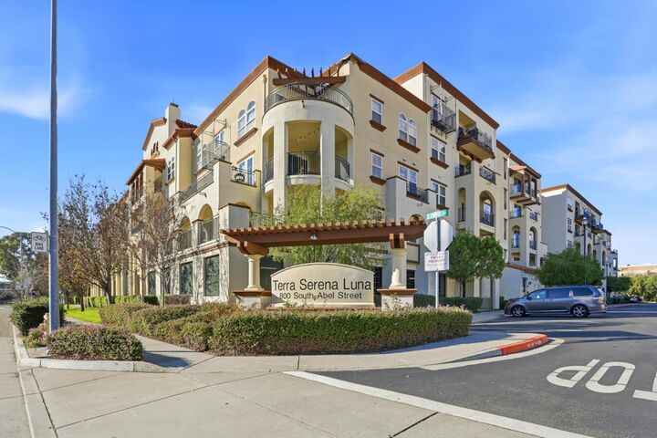 Property Photo:  800 South Abel Street 100  CA 95035 