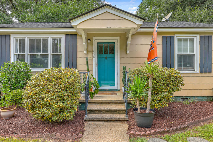 Property Photo:  736 McCants Drive  SC 29464 