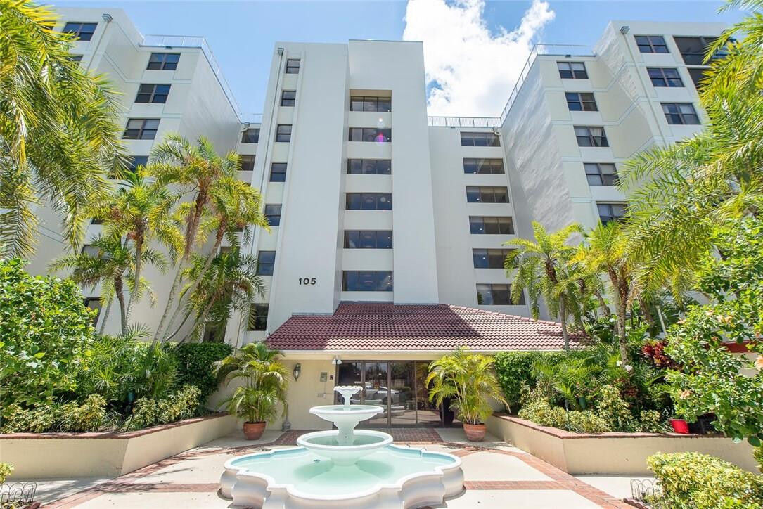 Property Photo: 105 Lake Emerald Drive 315 FL 33309