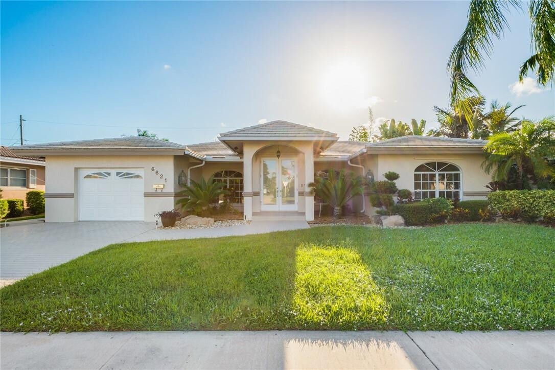Property Photo:  6621 NE 21st Drive  FL 33308 