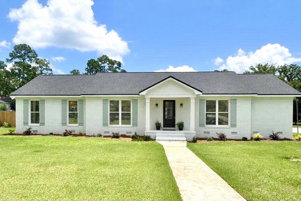 Property Photo:  2200 Chapman Drive  GA 31707 