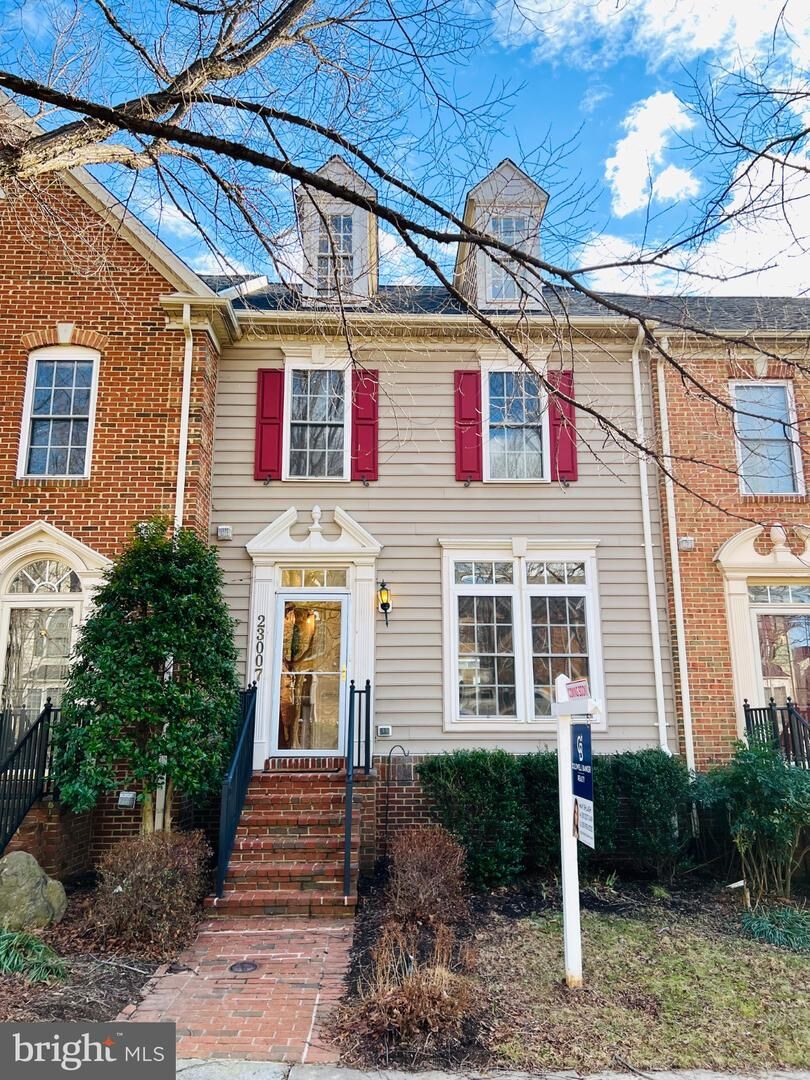 Property Photo:  23007 Winged Elm Drive  MD 20871 