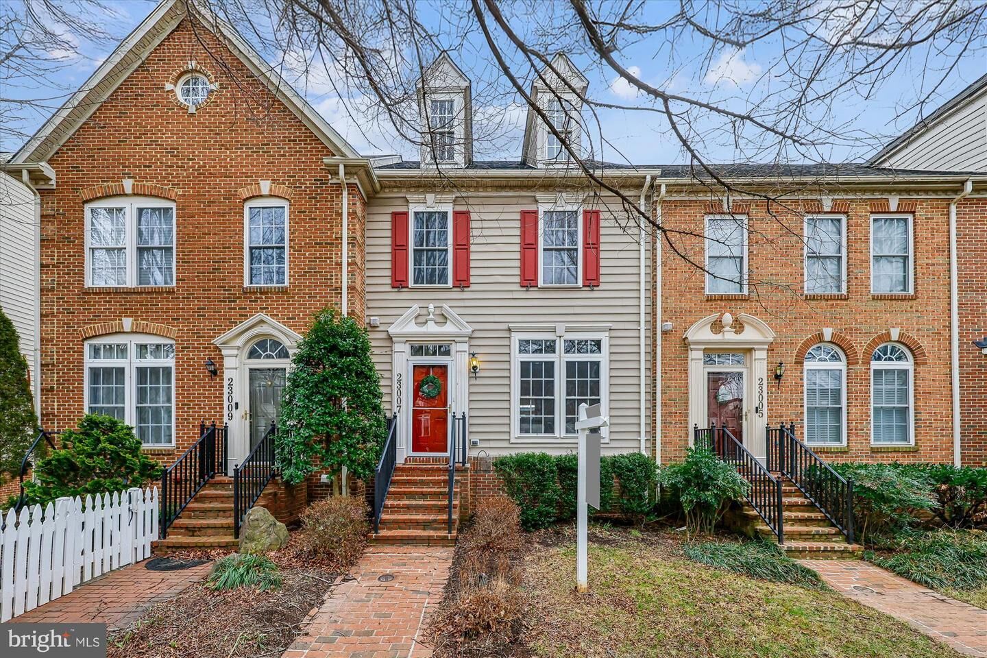 Property Photo: 23007 Winged Elm Drive MD 20871