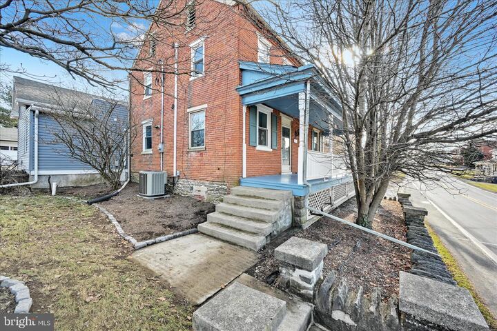 Property Photo:  2093 New Danville Pike  PA 17603 