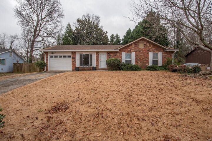 Property Photo: 6200 Fieldcrest Drive GA 30260