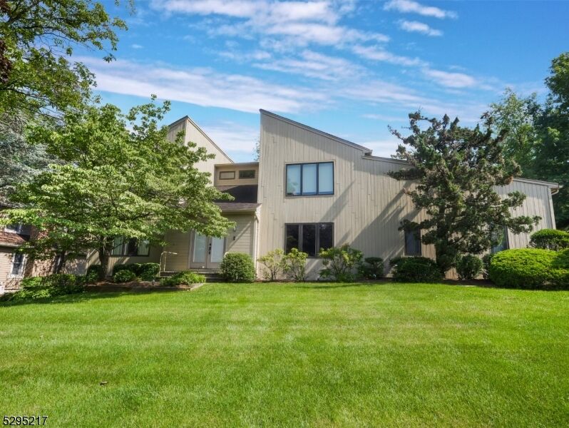 Property Photo:  5 Bourbon St  NJ 07470 