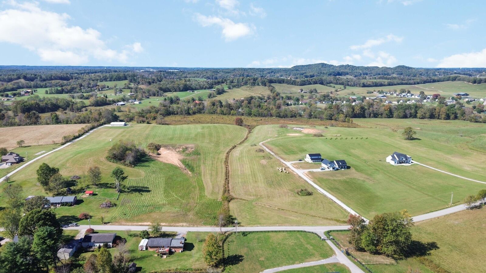 Property Photo:  999 Rough Creek Road  KY 40744 