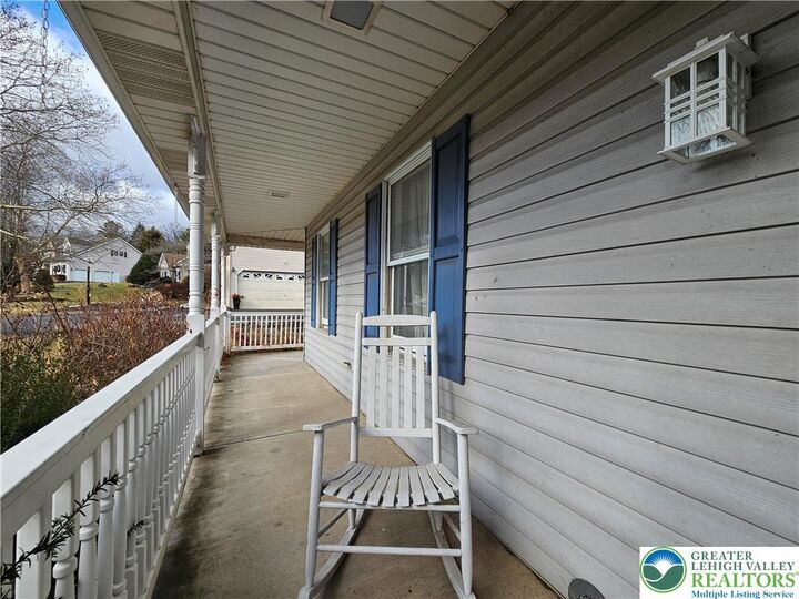 Property Photo: 6087 Domarray Street PA 18036