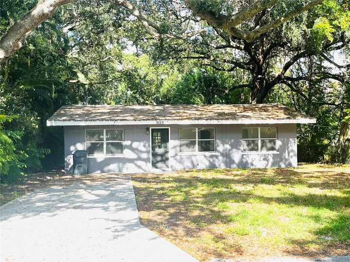 Property Photo:  3115 Avenue U NW  FL 33881 