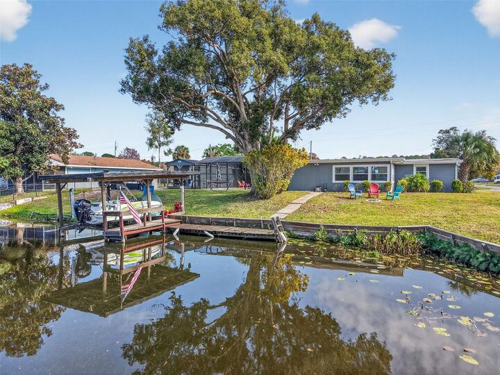 Property Photo:  26611 Bimini Drive  FL 32778 