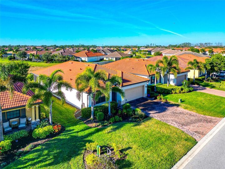 Property Photo: 10202 Marbella Drive FL 34211