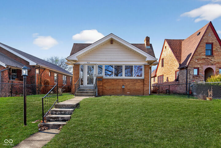 Property Photo:  960 N Audubon Road  IN 46219 