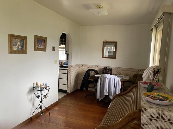 Property Photo:  406 5th Ave SW  ND 58785 