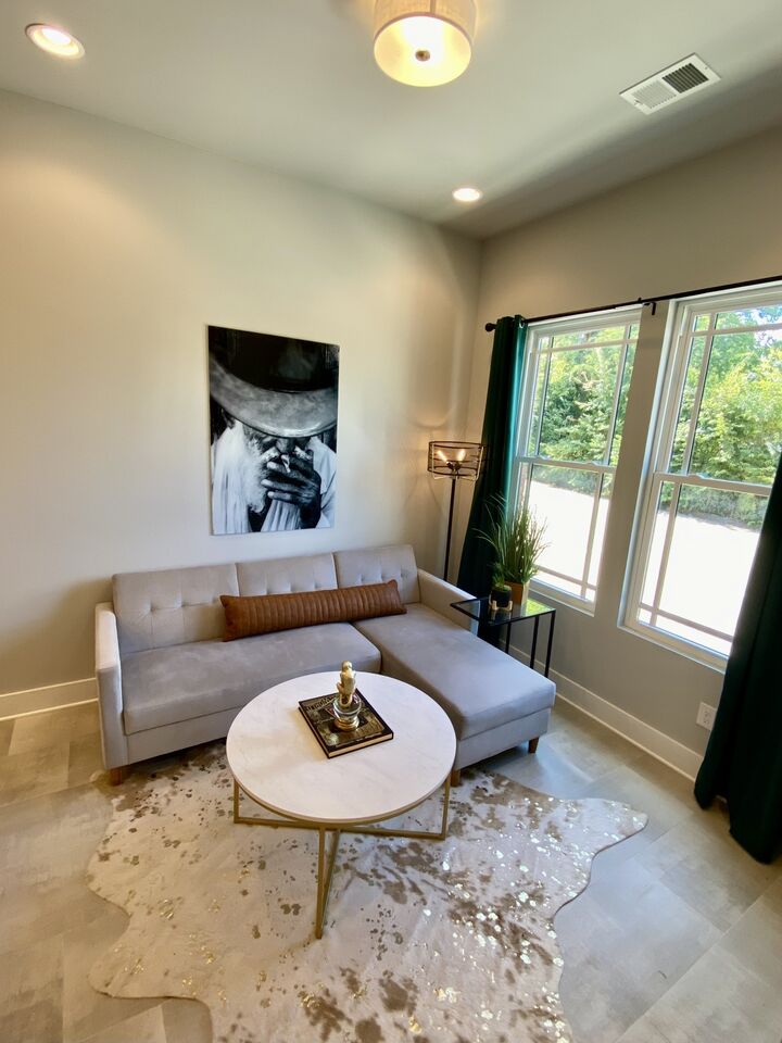 Property Photo:  707 26th Ave N 4  TN 37208 