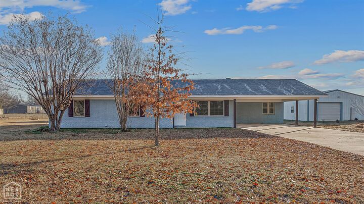 Property Photo:  420 Byrn  AR 72472 