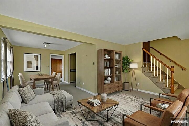 Property Photo:  90 Arnot Place  NJ 07652 