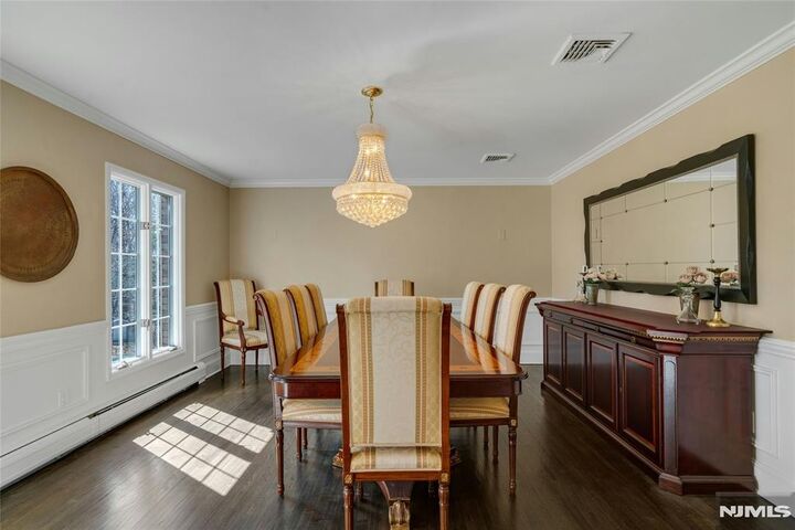 Property Photo:  450 Saddle Back Trail  NJ 07417 