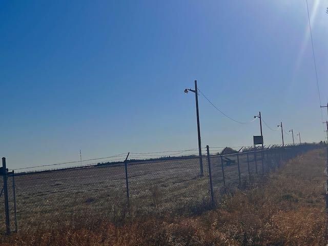Property Photo: Pl. 2520145 Bl. 1 Lot 1 Twp Rd. 452 AB T9W 1T4