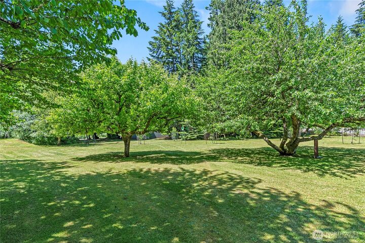 Property Photo:  1337  South Silverlake Road  WA 98611 