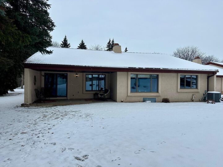 Property Photo: 8 Fiesta Court E WI 54911