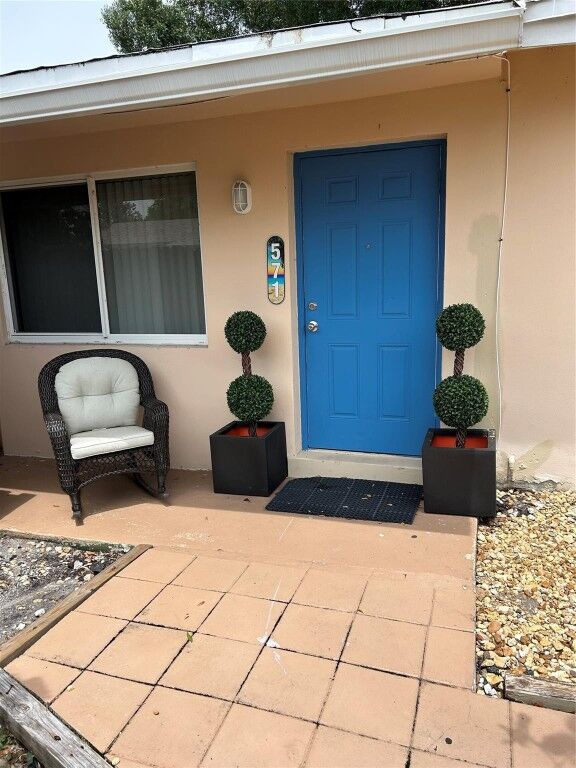 Property Photo:  571 NE 34th Street  FL 33334 