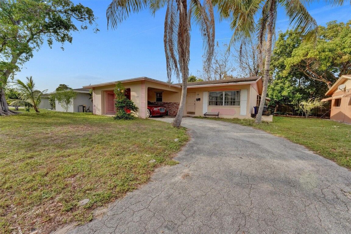 Property Photo:  4371 NW 32nd Court  FL 33319 