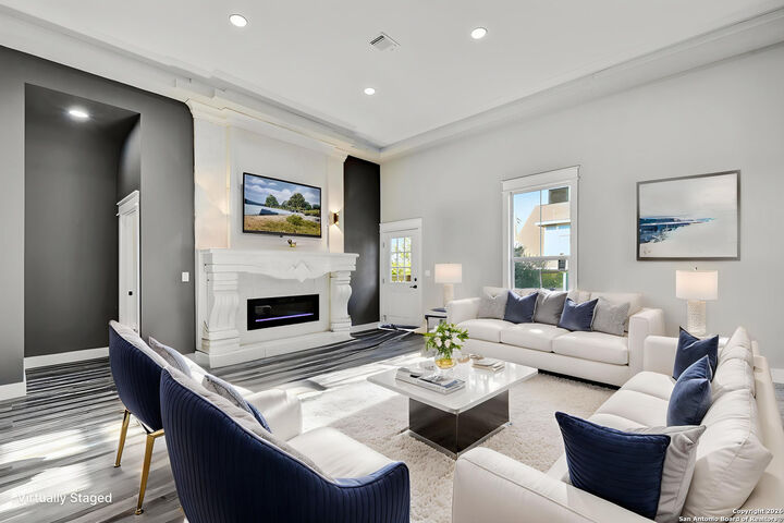 Property Photo:  131 Friendlywood  TX 78133 