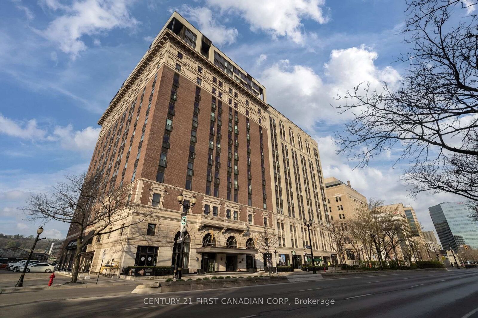 Property Photo:  118 King Street E 720  ON L8N 1A8 