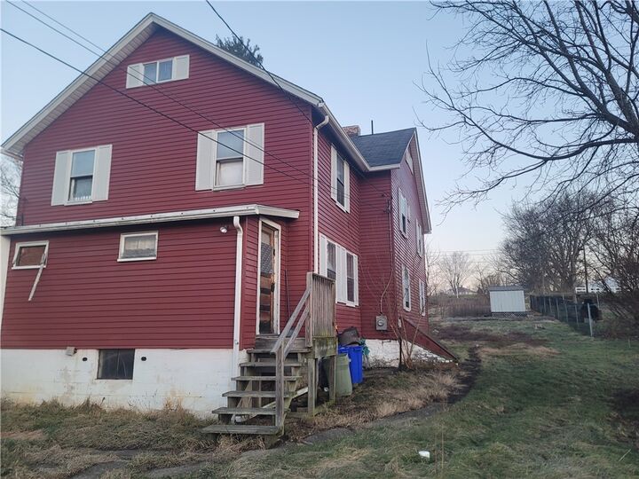 Property Photo:  331 Oak St  PA 15666 