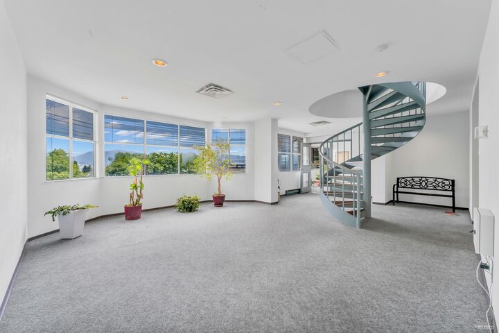 Property Photo:  6540 Burlington Avenue 2603  BC V5H 4G3 