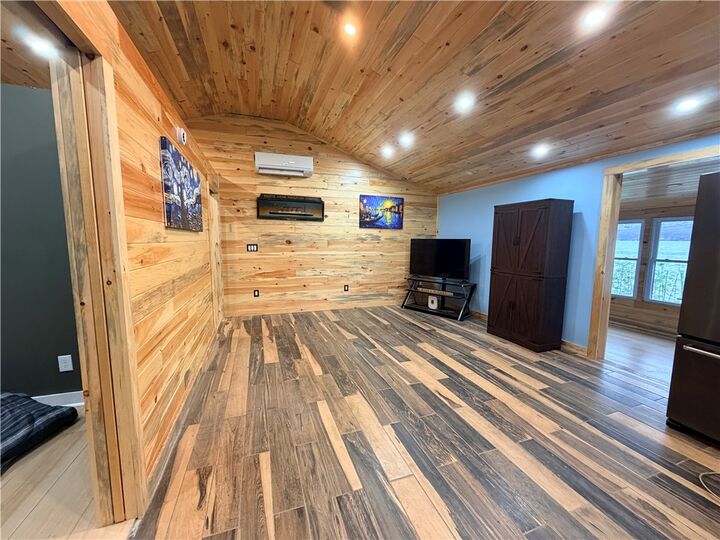 Property Photo:  4594 Green Point Road  NY 14878 