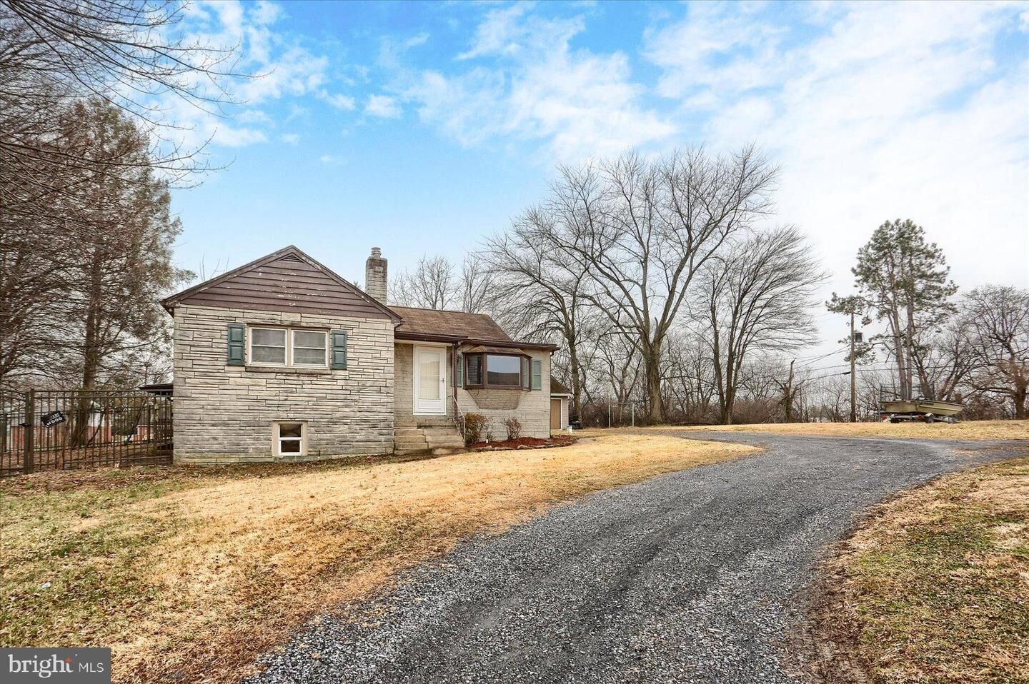 Property Photo:  6111 Walls Street  PA 17112 