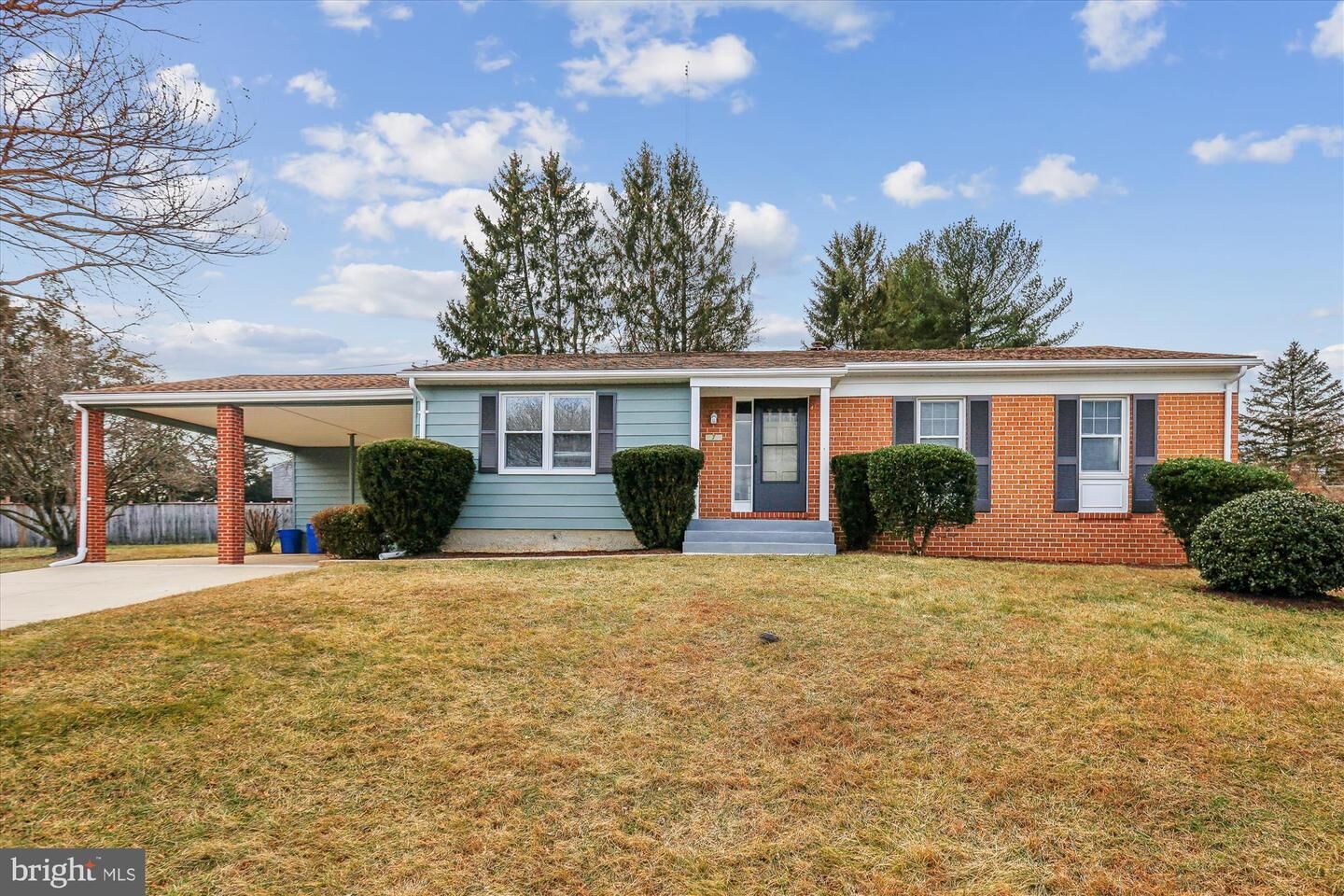 Property Photo:  7 Cedar Bluff Court  MD 21228 