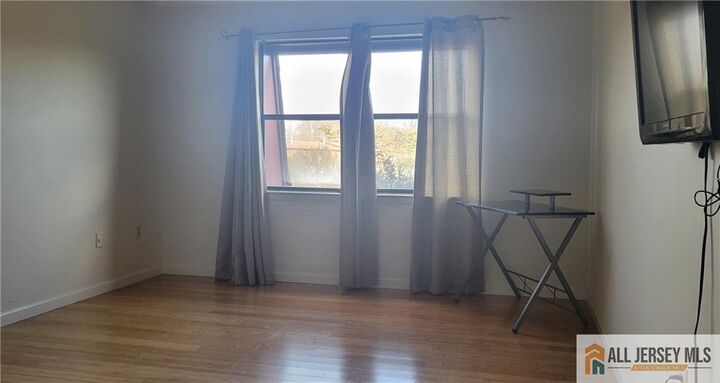 Property Photo:  1212 N Oaks Boulevard  NJ 08902 